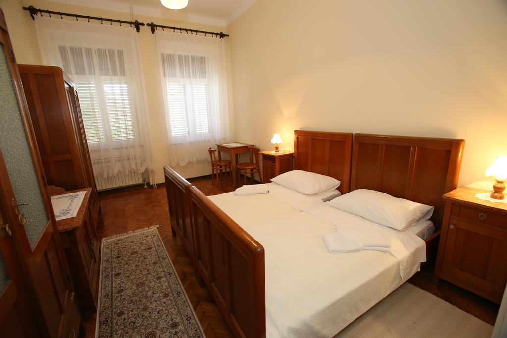 Apartment & Rooms Three Angels Baška Pokoj fotografie